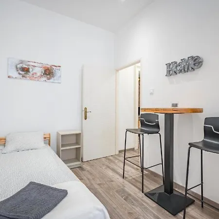 Daire Design Capsule W Ac By Nw *